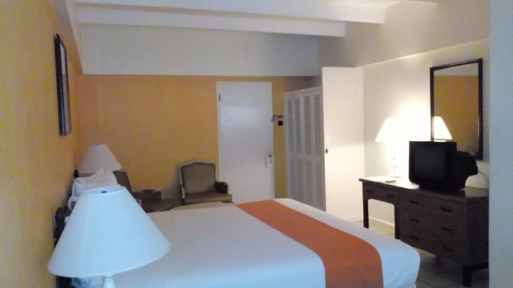 Pineapple Court Hotel Ότσο Ρίος Εξωτερικό φωτογραφία