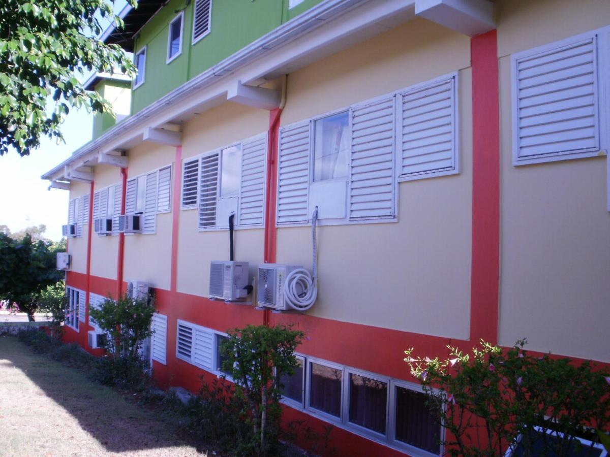 Pineapple Court Hotel Ότσο Ρίος Εξωτερικό φωτογραφία